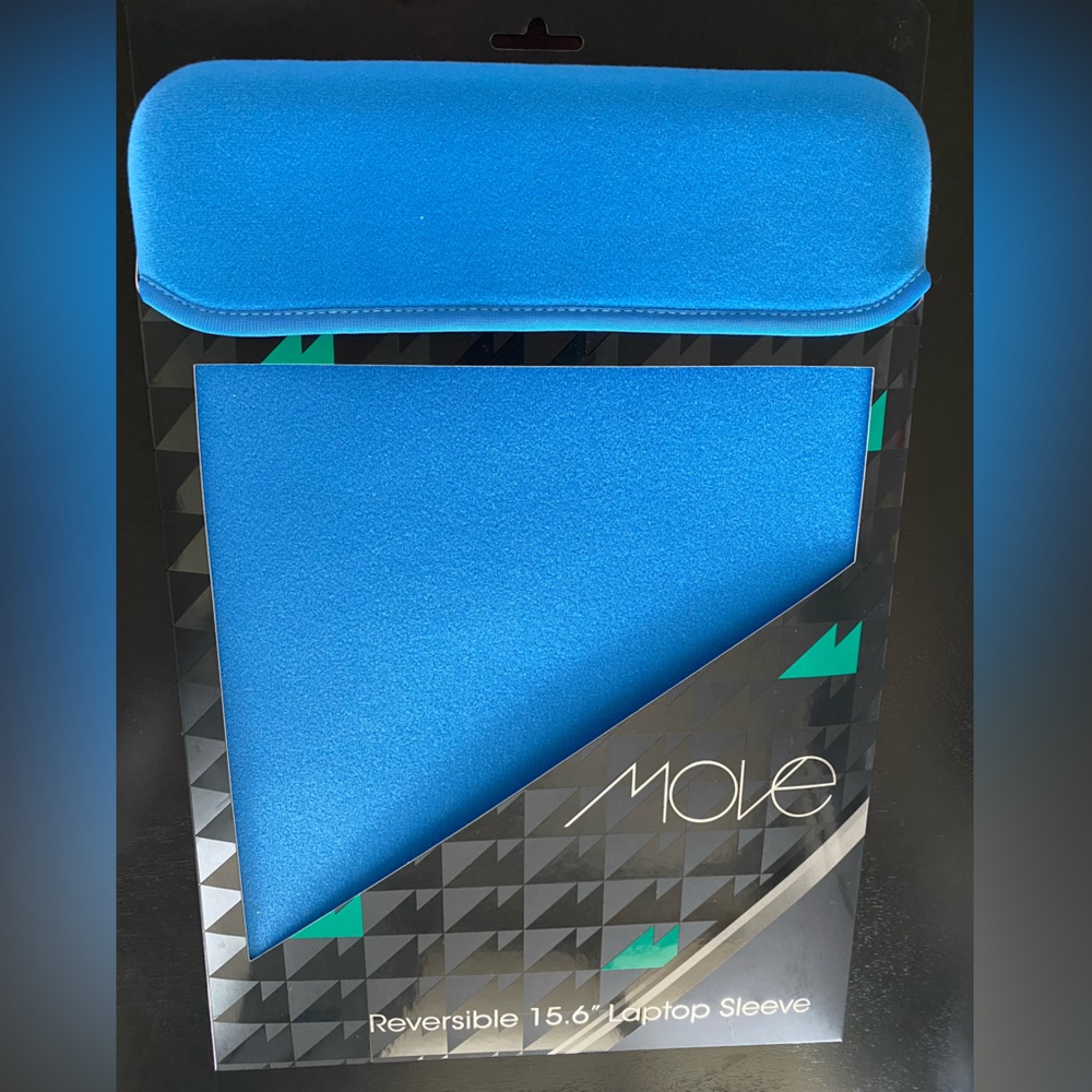 Laptop sleeve